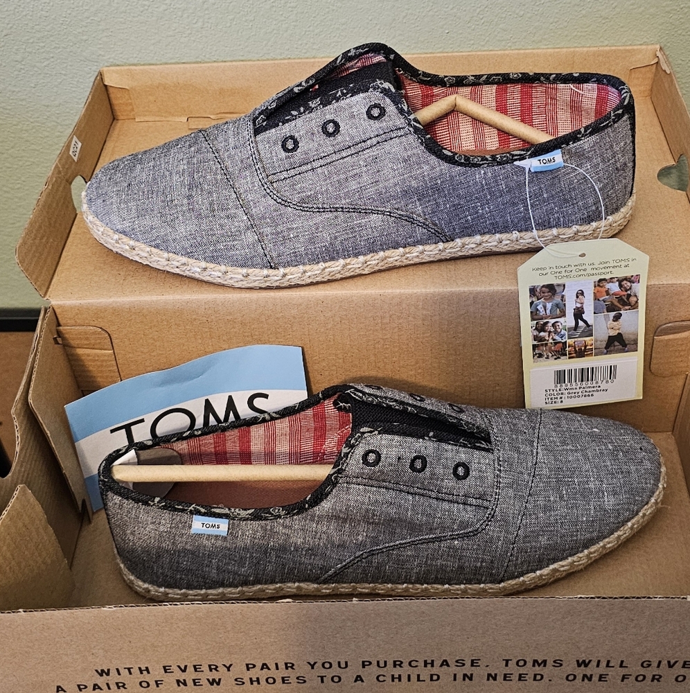 Tom’s Palmera Gray Chambray, Women's shoe Size 8